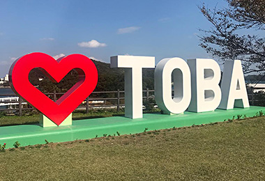 LOVE TOBA